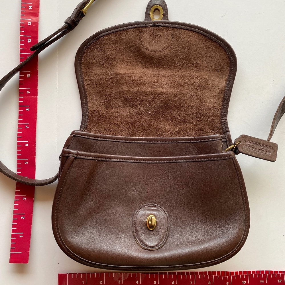 Coach Vintage Prairie Style Crossbody/Shoulder Purse in Mahogany Brown Leather - Picture 6 of 8